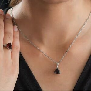 ❤️ Mozambique Garnet Ring & Pendant Necklace Matching Set